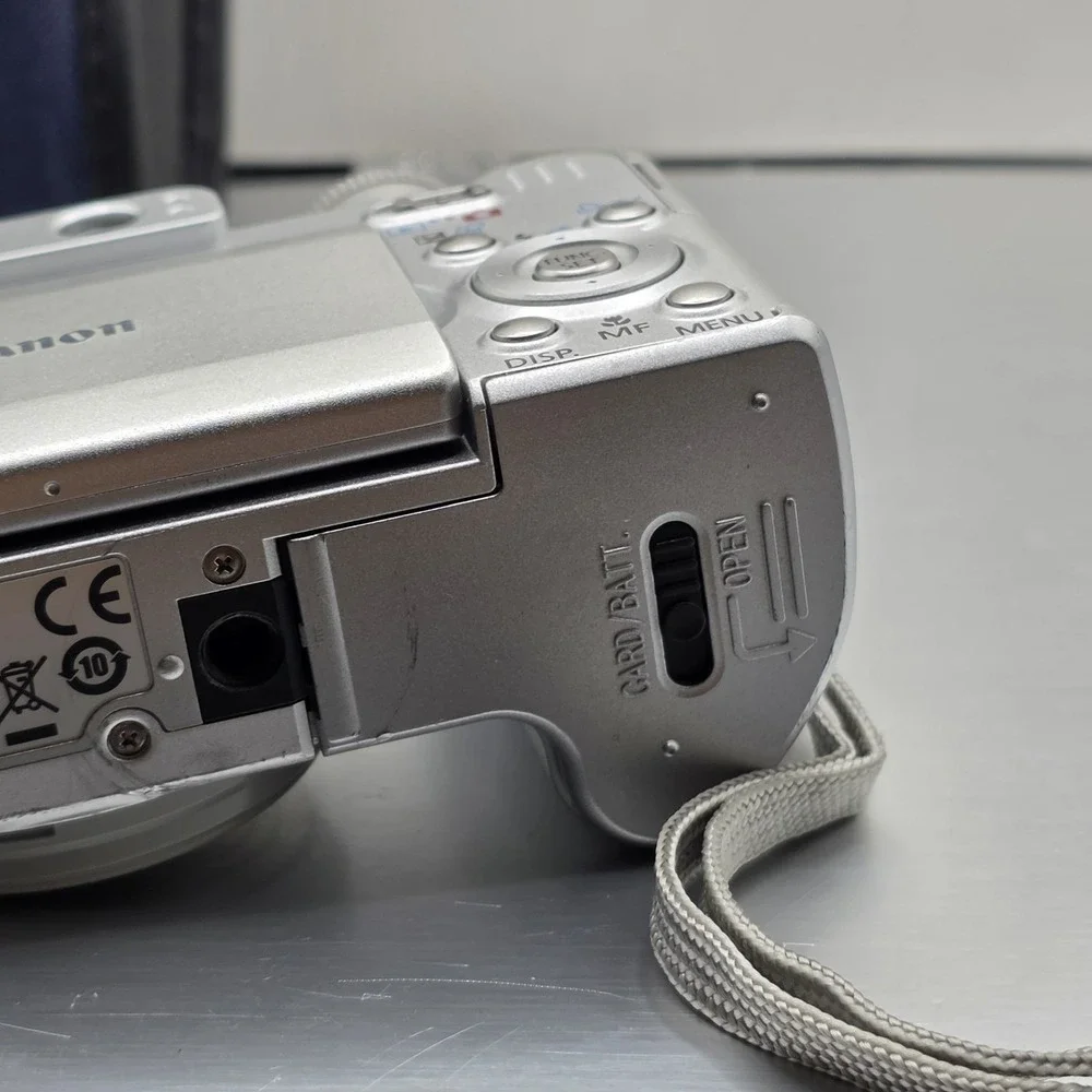 Canon PowerShot A630 8.0 MP Digital Camera 8MP 4x Opyical Zoom Silver W. Case